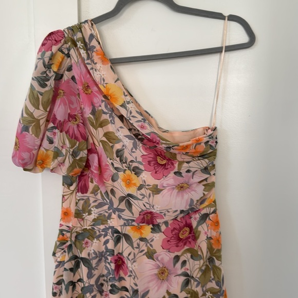 Astr The Label Beige Floral Printed One Shoulder A-Line Midi Dress Size S - Picture 9 of 15